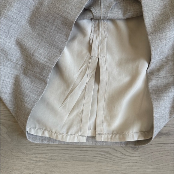 Banana Republic Elegant Beige Women's Skirt Size 8 - Picture 4 of 8